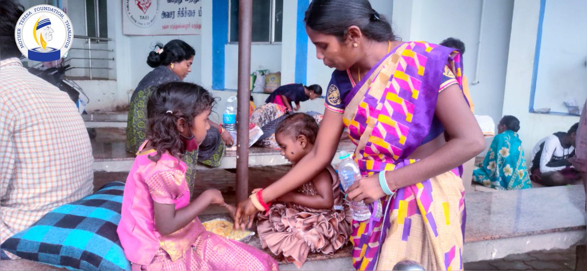 motherteresafdn's tweet photo. Mother Teresa Amudhasurabhi Free Meal Program.
Rains no deterrent to provide free food to the hunger.
#hunger #freemealprogram #motherteresafoundation #motherteresa #charity https://t.co/bk2Vs9W1qs