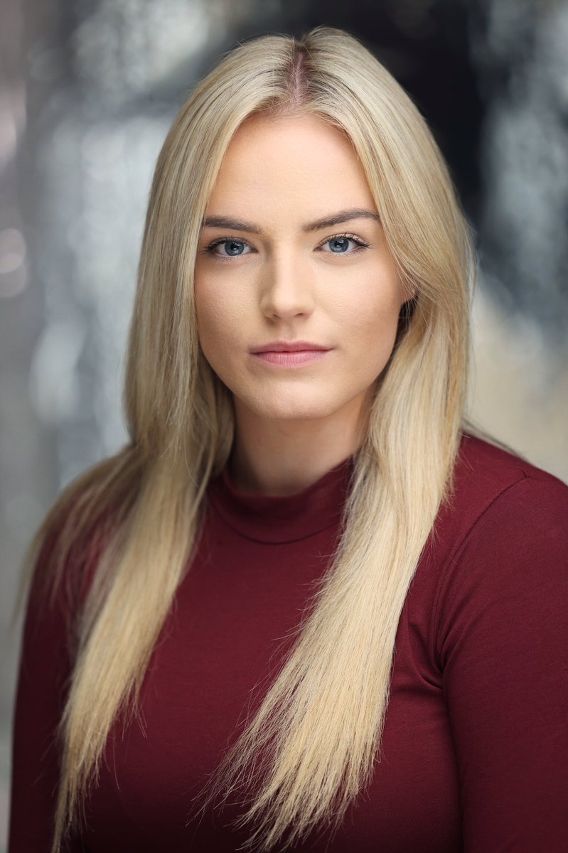 WeAreLumosia's tweet photo. #actor #singer and #dancer The multi talented and lovely @bethankirby.x came to London for #newheadshots studied at @DandBPerforming https://t.co/5VpZBaqzzH