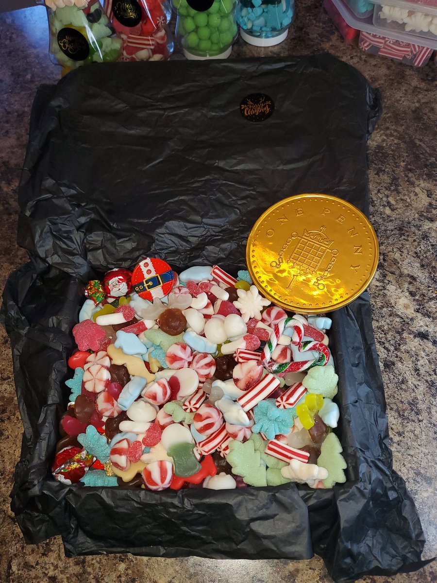 Giovanni_Retail's tweet photo. #Christmas2021 Goodies, Loads more to come,

#sweets
#Americansweets
#Sweetboxes
#SupportSmallBusinesses

Follow Us on Facebook: 
https://t.co/acQmrX02sE https://t.co/P6Ac9EViEI