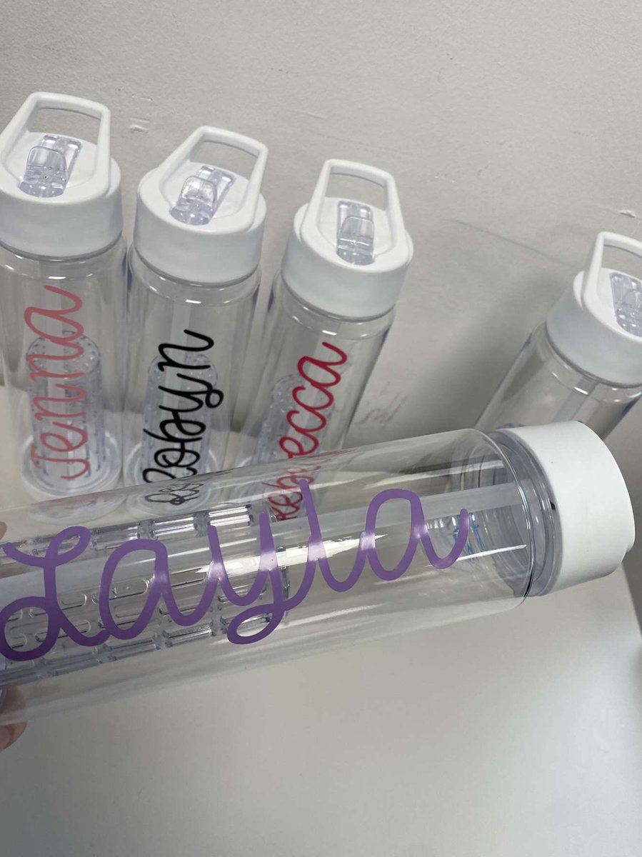 BA_Enterprise21's tweet photo. Personalised water bottles now available in red, yellow, white and black with a variety of colours for the text. Priced at £3.50, available to order from Mrs Thomson classroom, room 16. @MrsT_Geog_Mods @Boness_Academy  #ecofriendly #enterprise https://t.co/FT8O2efBpj