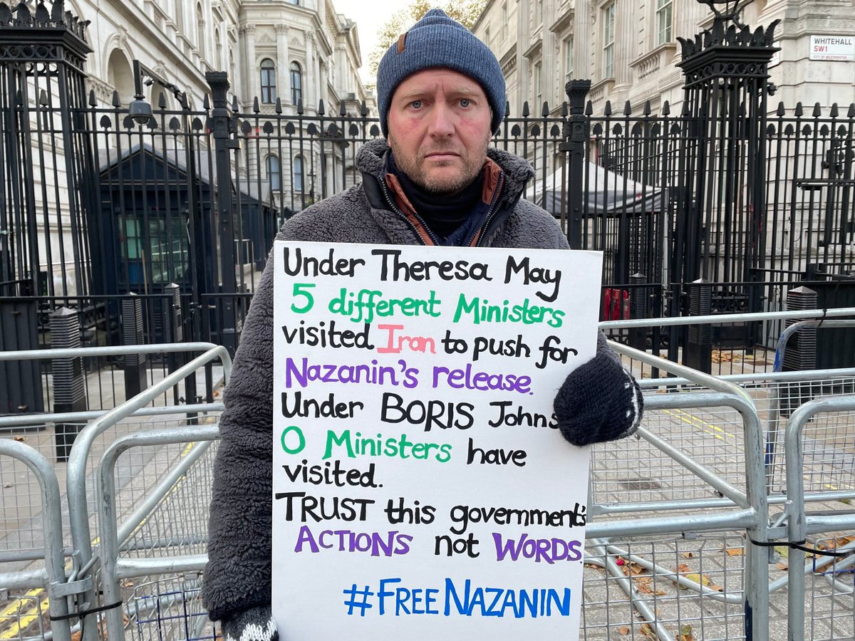 ajantadebroy's tweet photo. As Rick enters his third week hunger strike a reminder on how you can help Please contact your MP, they are your voice in Government.Get them to visit Rick,to hold @trussliz to account.The wait &see approach hasnt worked for 5 years its #timeforaplan to #freenazanin
@freenazanin https://t.co/ikB3aBMyHo