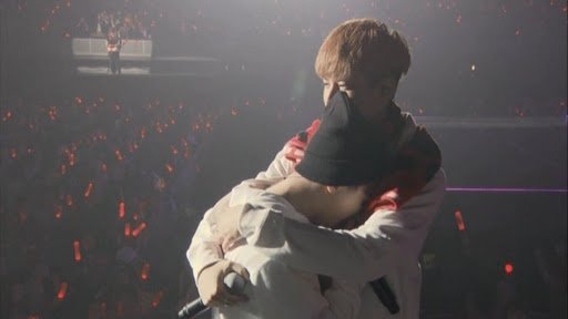 junggem152725's tweet photo. My favorite genre of Chanwoo and Jinhwan

I vote for #MAMAVOTE #ikon https://t.co/oCHdBovmsX