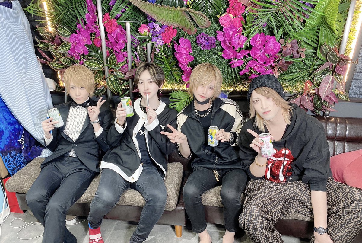 Reikiriyama2's tweet photo. Duo × yggdrasil Norn

新しい企画始まります✨
いいねとRTお願いします🤚 https://t.co/f7l3YmsZ4j