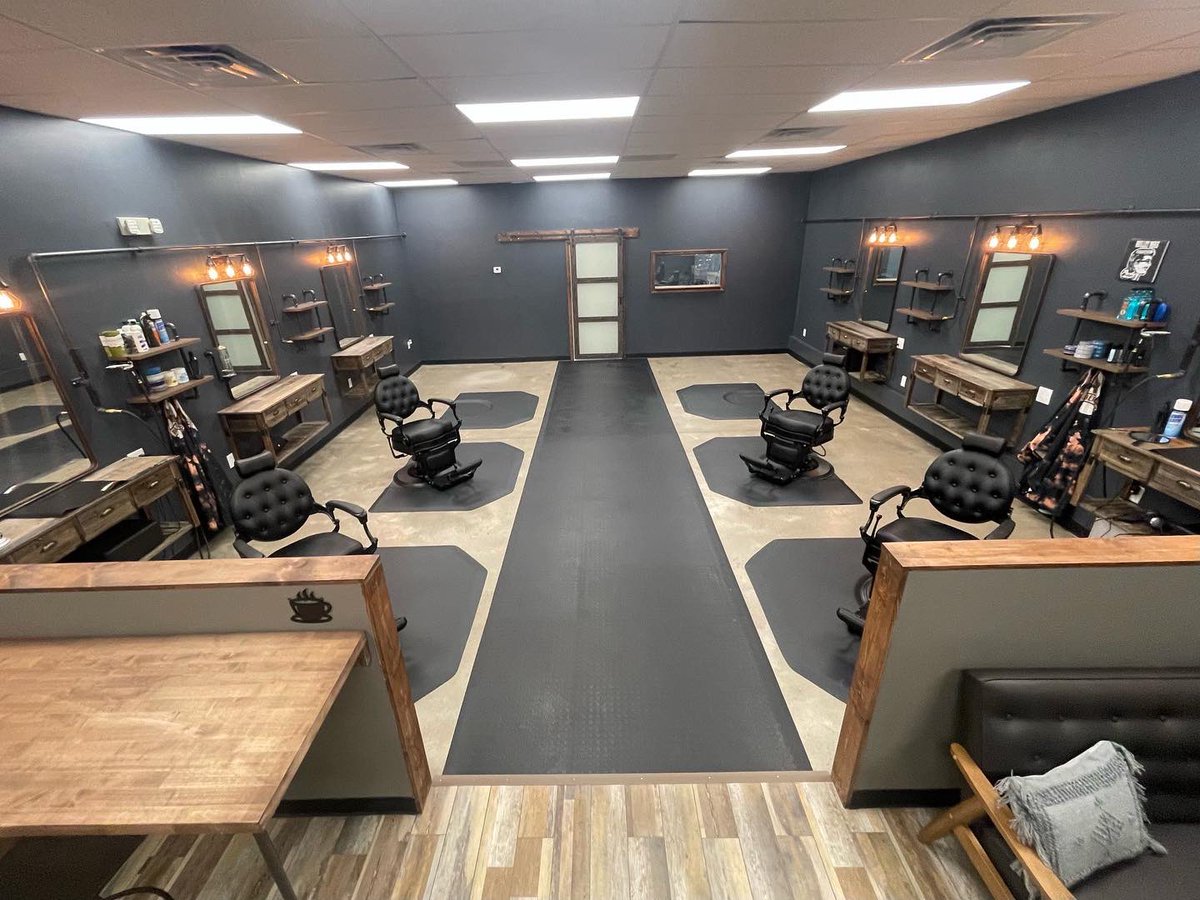 PigeonMAN tweet media