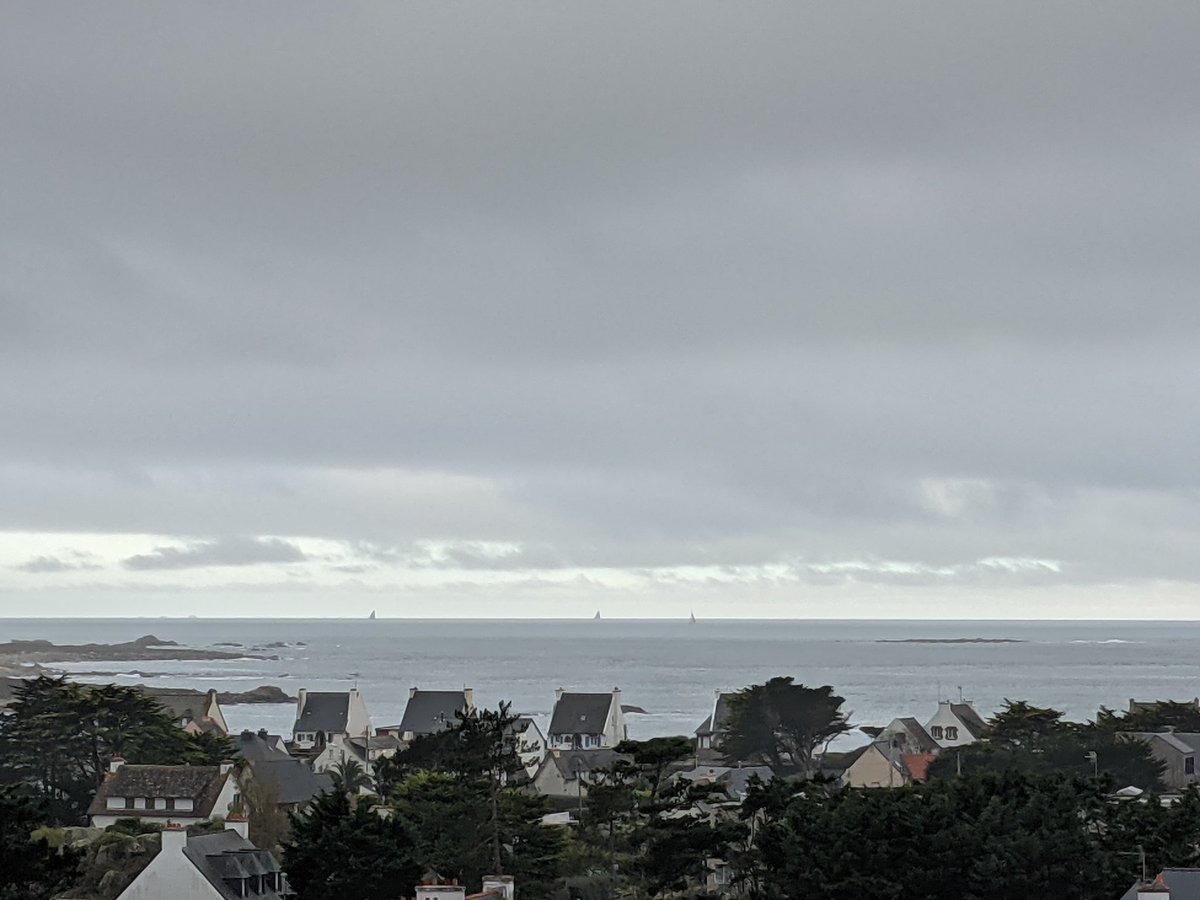 AdrienRoz's tweet photo. Quelques photos du passage des Imoca de la course @TransatJV au large de @OTCGranitRose

Probablement avec @JeremieBeyou @ThomasRuyant @TeamArkeaPaprec @PerrosGuirec22

 #transatjacquesvabre2021 #sailing #cotedegranitrose https://t.co/f0VvD4UT75