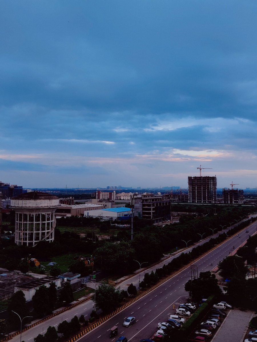 im_srish's tweet photo. View 😍 Same time, same place, Just two different sides. https://t.co/eLFeHmpcEX