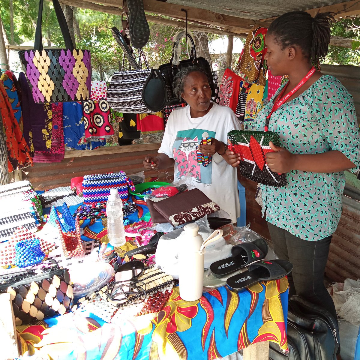 Click the  link:
pollunit.com/polls/streetbu… to vote for our Street Business School program for a chance to win one of three great prizes for participating in a photo contest.
You can vote as many times as possible. Voting closes on November, 19th, 2021.
Also,share the link widely🙏.