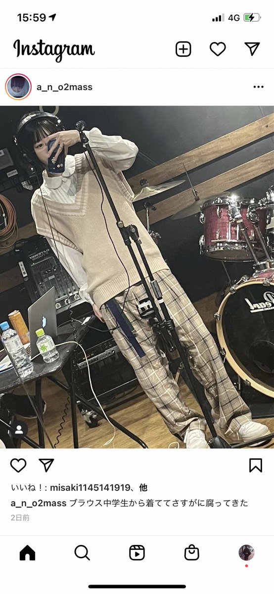 cororogumi's tweet photo. 当時ベロベロに酔っててあんまり覚えてないけど、あまりにもイキった撮り方してる俺やけど、あのちゃんが俺と同じ撮り方してる…

もしかして俺は、あのちゃん…？ https://t.co/gwL5rLiH95