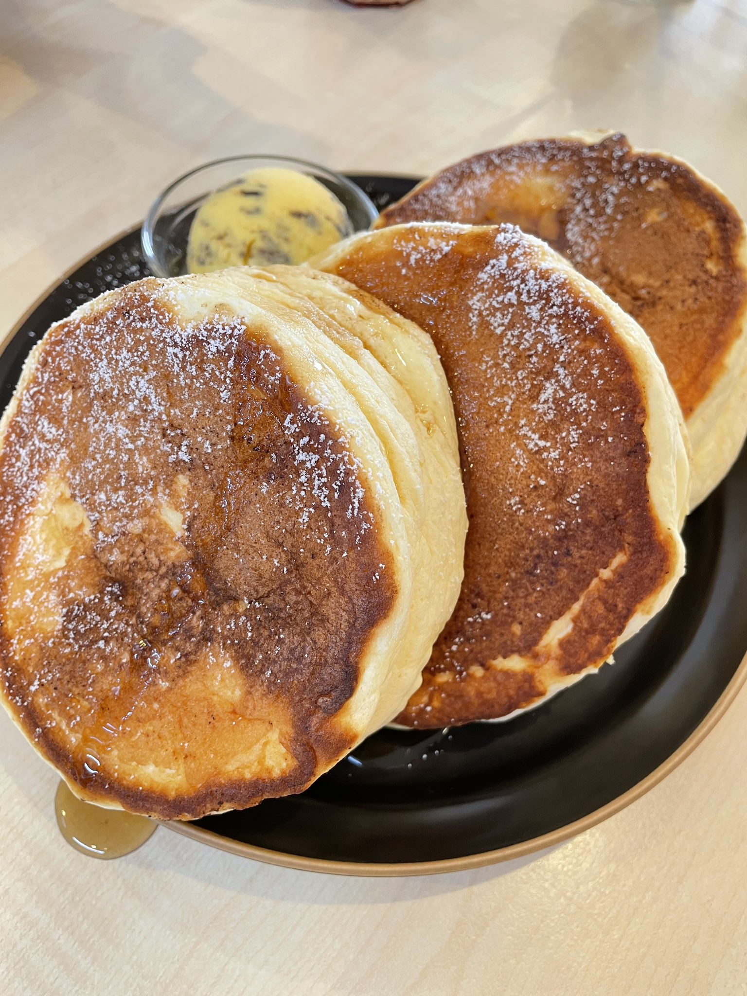 まいたん 最近パンケーキ運がついてる 滋賀県八日市のかなめカフェさんへ 皆行くのです 爆弾みたいなパンケーキに出会えるぞ 無事被弾しました T Co Xuxzhm5rfz Twitter