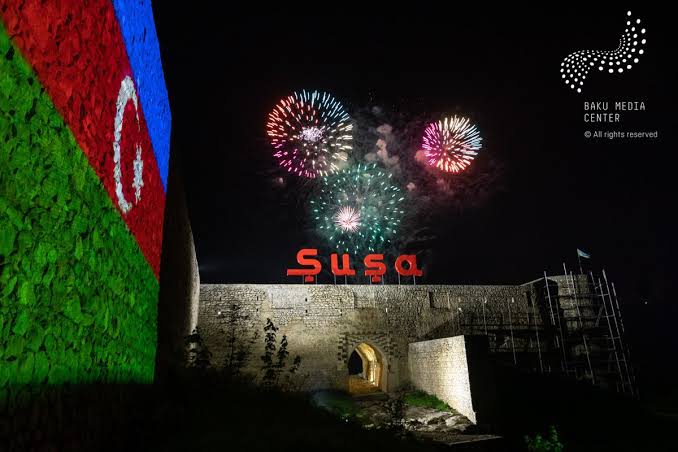 1 yıl önce #8Kasım 2020 tarihinde #Azerbaycan’ın kültür başkenti #Şuşa 28 senelik işgalden sonra özgürlüğüne kavuştu 🇦🇿🇦🇿🇦🇿

#QarabağAzərbaycandır
#KarabağAzerbaycandır
#KarabakhisAzerbaijan
#Shusha #ZaferGünü
#CanAzerbaycan
#BirMilletİkiDevlet 🇦🇿🇹🇷