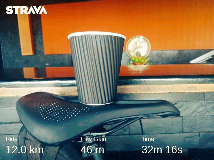 Julani_88's tweet photo. Cycled to the hood cause @vidamin_x hooks up a mean Cup of Coffee >> chilled Ride from #ZenStudio to Homezess in the Wind + Rain...
#IPaintedMyRide
@Paint_FunRace | @Devandy10 https://t.co/T71KFQKG60