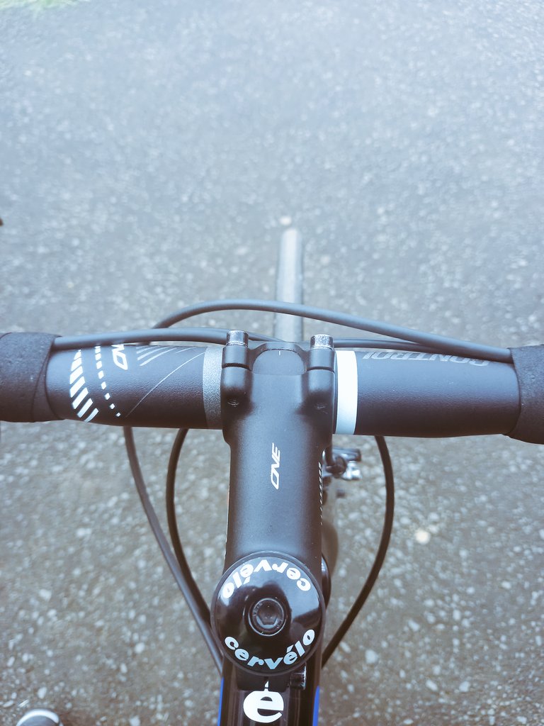 Julani_88's tweet photo. Cycled to the hood cause @vidamin_x hooks up a mean Cup of Coffee >> chilled Ride from #ZenStudio to Homezess in the Wind + Rain...
#IPaintedMyRide
@Paint_FunRace | @Devandy10 https://t.co/T71KFQKG60