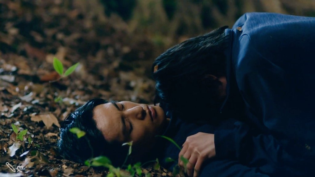 mansinarang19's tweet photo. Aoki care for ida is so pure and the way he bury his head to ida chest 😍♥️
#消えた初恋 #KietaHatsukoi #KietaHatsukoiEP5  #MyLoveMixUp #MichiedaShunsuke #MeguroRen #JinSuzuki #RikoFukumoto https://t.co/sK8pzhLvPG