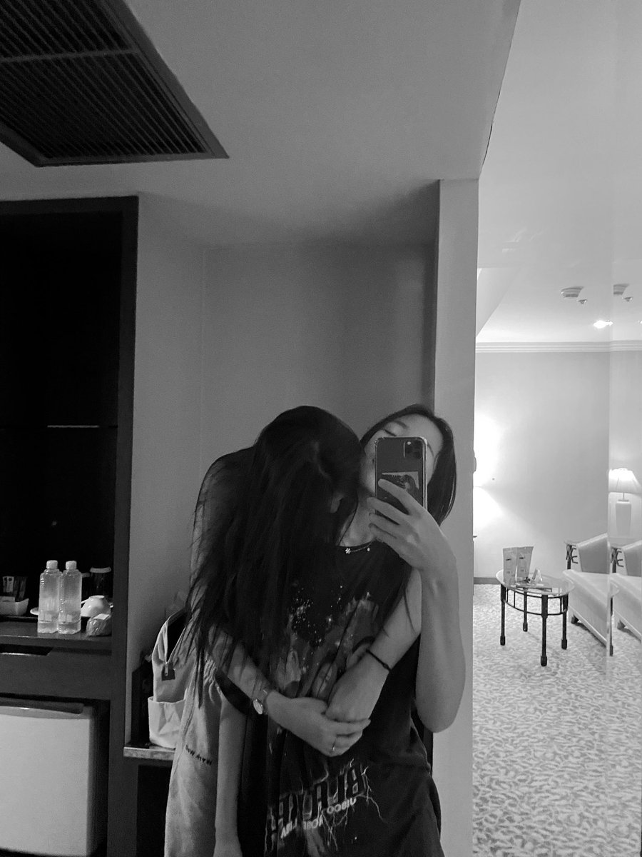 ⚜️Lisa & Leo & Luca & Lily & Louis & Lego & Love🐱 tweet media