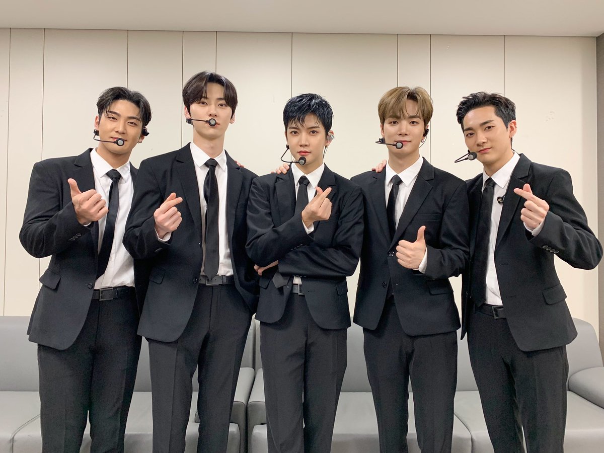 bugiwanaa's tweet photo. I vote #nuest on #MAMAVOTE MAMA 2021 https://t.co/L08PiC1mfq