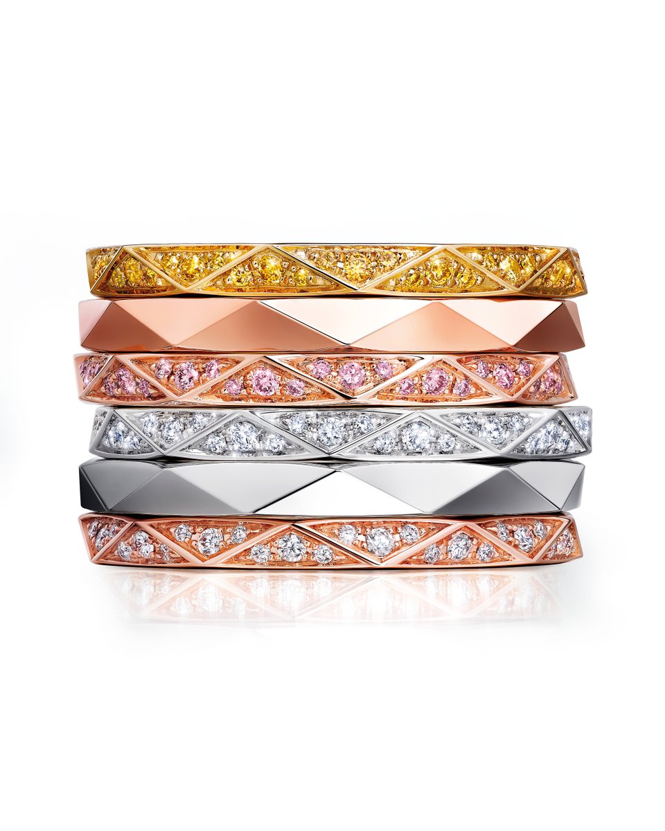 DamasJewellery's tweet photo. GraffLGSignature • Contemporary classics. 
The modern bezel setting is handcrafted in Graff London workshop to mimic the angular, architectural facets of a diamond. #GraffDiamonds #GraffAtDamas #DamasJewellery #HouseOfJewelleryDesign #FallinLoveWithGraff https://t.co/awjV2JTKQP