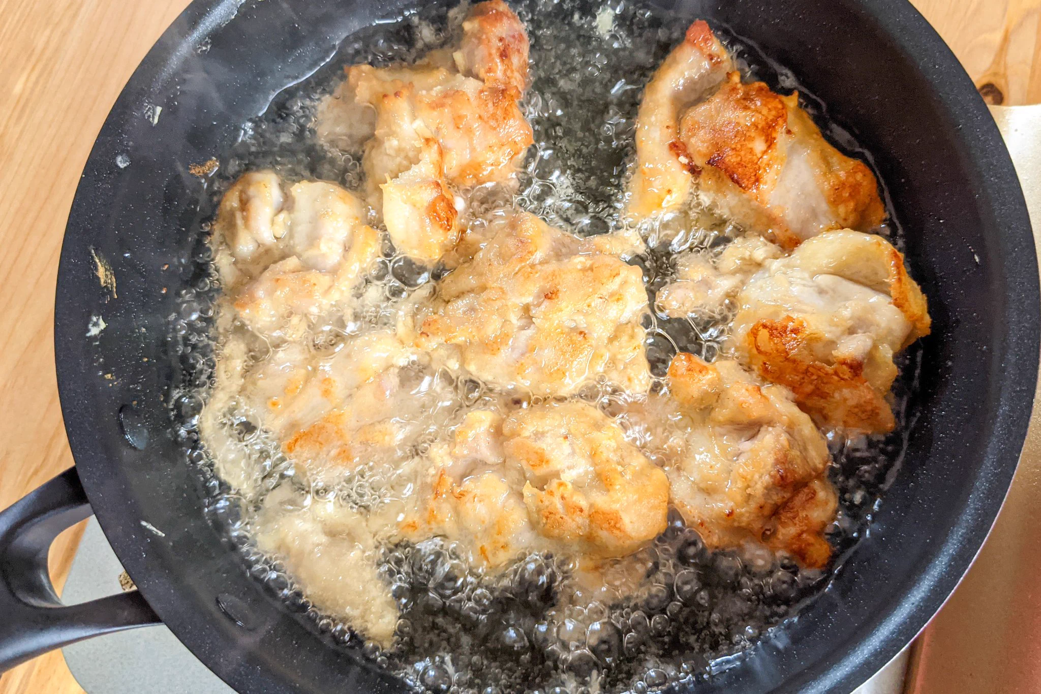 味噌&マヨの味付けがたまらなく美味しそう！何個でも食べられちゃうという「唐揚げ」レシピ！