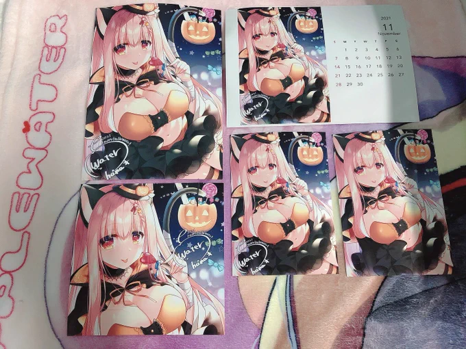 自分でも印刷してきた～allローソン。ましかくプリントがミニサイン色紙みたいでおすすめです🍬🍭✨
暫く同人活動してないけど久しぶりにグッズ作った感じして楽しい～ 