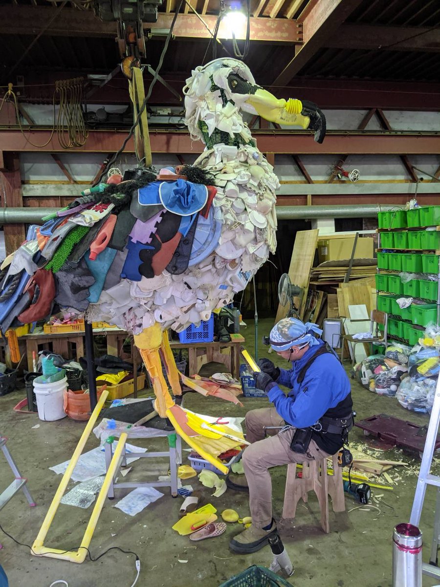 shibatahideaki's tweet photo. もう少しで完成
こっからが長い…
#淀川テクニック #yodogawatechnique #ゴミアート #garbageart #現代アート #contemporaryart #art #garbage #立体アート #sclupture #立体造形 #コアホウドリ #Laysanalbatross #プラごみ #Plasticgarbage https://t.co/tWuWwMEDLn