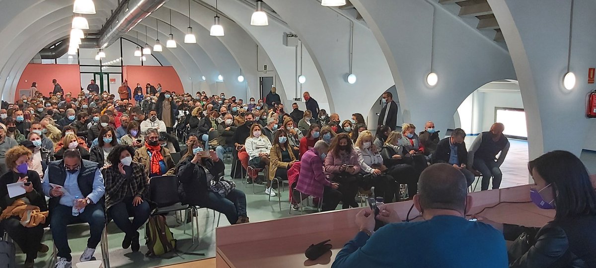 ccoogirona's tweet photo. Iniciem l'assemblea oberta a la #comacros de #salt
#disputemelssalaris #defensemelsserveispublics
@PachecoJpacheco @belelosa
@ccoocatalunya https://t.co/srFGItXtTD https://t.co/WtA4XPhABf