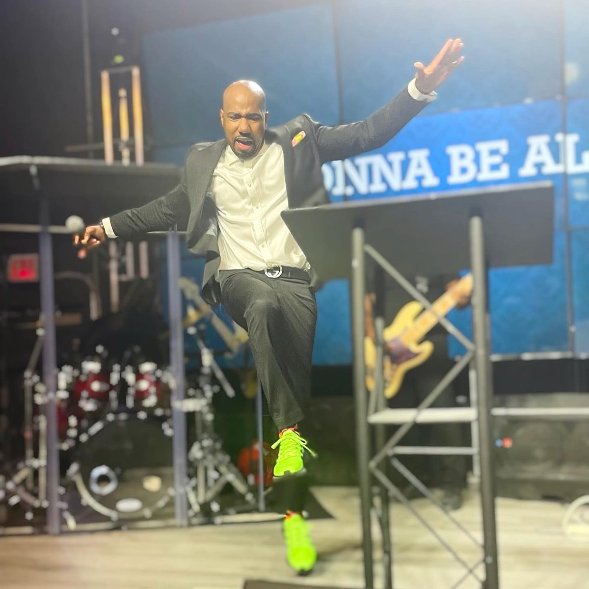 LifeTurningPt's tweet photo. Today’s message was epic and right on time! 🔥🔥Check out Facebook to catch what all the hype was about! #wegonnabealright #ltpm #fallback #God #worship https://t.co/4YBAwJUZhU
