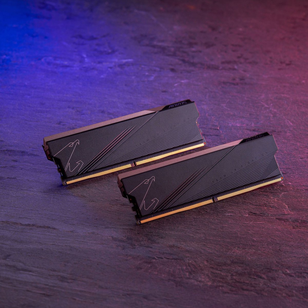 aorus_es's tweet photo. ¿Qué es el complemento perfecto para un procesador Intel Core de 12.a generación? Por ejemplo, 32 GB de RAM AORUS DDR5 a 5200 MHz 😉
#RAM #Z690 #Intel #Intel12Gen #DDR5 https://t.co/qiT0bzG5gj
