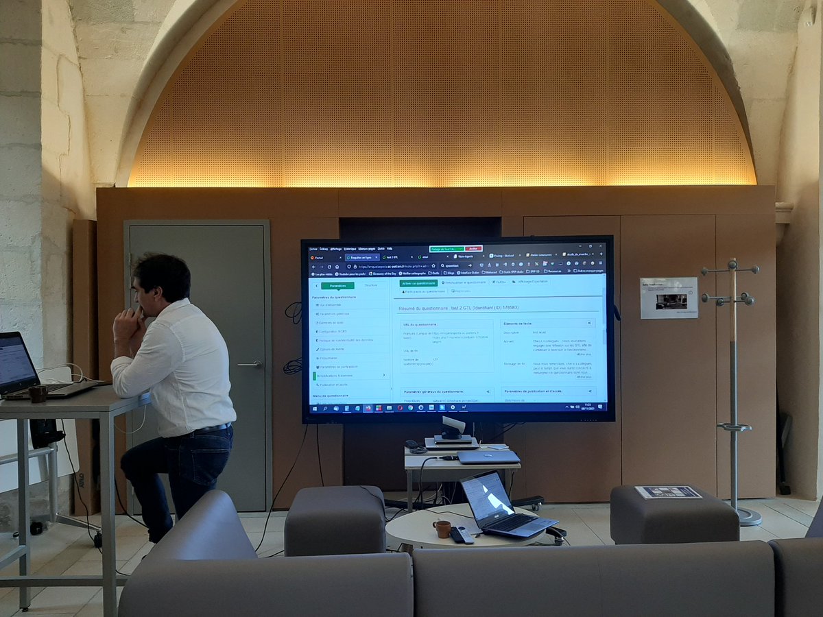 CARDIE_Poitiers's tweet photo. Au #lab110bis de l'@acpoitiers c'est atelier @LimeSurvey auprès du corps des inspecteurs
@DanePoitiers @CBetermin https://t.co/QLtswEJetJ