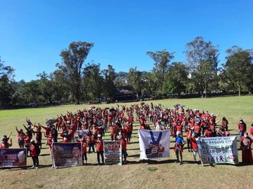 for__keeps's tweet photo. BBM caravans with real people, instead of empty cars. Isabela, Tarlac, Macau, Italy and more in the coming days yet the silence of mainstream media is defeaning. Let our voices be heard. ✌️🇵🇭

#BBMFORPRESIDENT2022
#UnityForMarcosJr
#BBMSigawNgBayan  
#LetLeniLeave2022 https://t.co/qRzIxx5Bbb