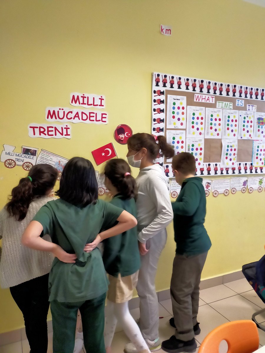 AksuMrym's tweet photo. Tren etkinliği ile Milli Mücadele konusu çok daha eğlenceli 🙂 @peliNBym @Sunakara_1 @CekmekoyI https://t.co/nqc5ZcpQDT