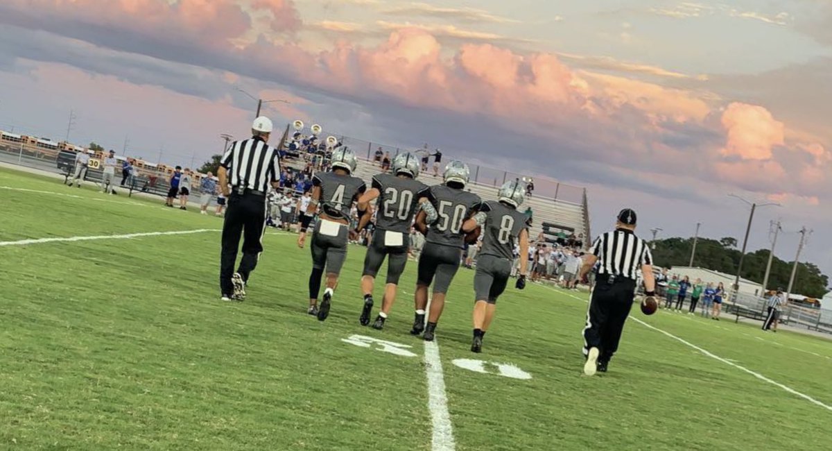 Davidparada50's tweet photo. Despite the record and the scores, Football is about building brotherhood with strangers. I am glad that i have meet every single one of my teammates throught the years and all the memories we have made. Thank you for everything @Triton_Football  OTAT🔱 https://t.co/VPHuinyppu