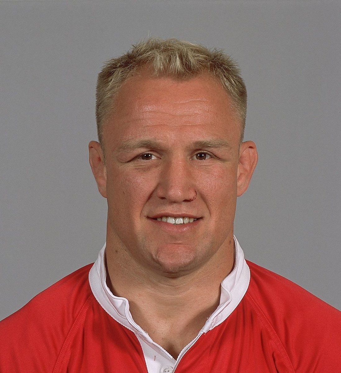 BritishLionsKit's tweet photo. Took a while, but finally managed to get a 2001 British &amp; Irish Lions Jersey, worn by Neil Back @NeilBack in one of the tour matches in Australia (The Test Jerseys included match details on the sleeve). Neil would of worn this Jersey against either WA, Queensland or NSW Waratahs. https://t.co/FCVUJnljKp