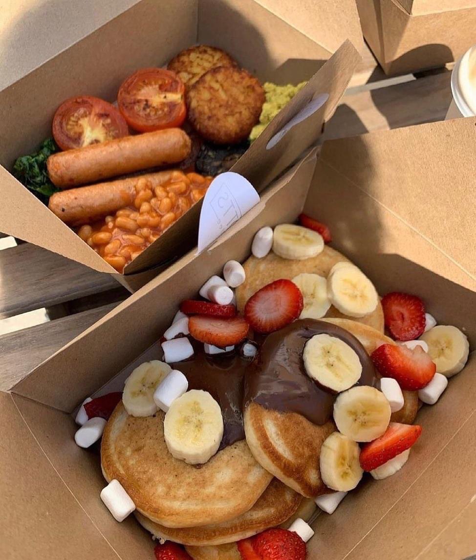 pottscoffee's tweet photo. Don’t fancy braving the winter weather? 🥶 We’ve got you covered! Get your brunch faves delivered via @deliveroo or @justeatuk 🌱  or call us on 0151 708 5300 to collect 💜 

#veganliverpool #plantbased  #vegan #coffeeshop #vegancafe #veganfood #barista #liverpool https://t.co/t2Dvzxjrbj