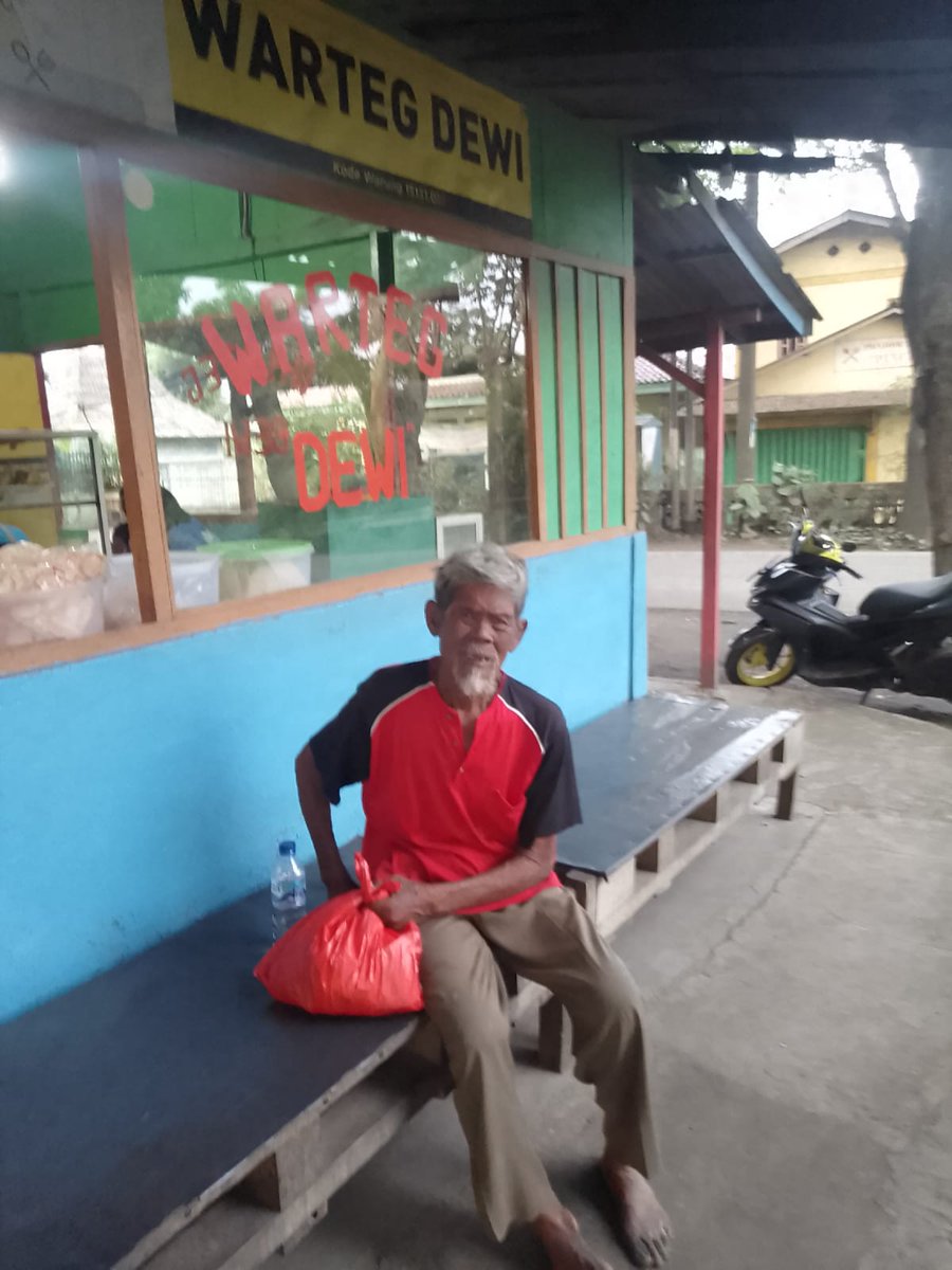 RadioElshinta's tweet photo. 17.44: Ditemukan seorang laki-laki paruh baya bernama Pak Dirin terlantar &amp; diduga kondisi pikun. Lokasi di depan Warteg Dewi, Jln Raya Bayur, Kel. Priuk Jaya, Kec. Priuk, Kota Tangerang. (Bpk Bintoro) #JoinToElshinta https://t.co/dJiGPSC0K2