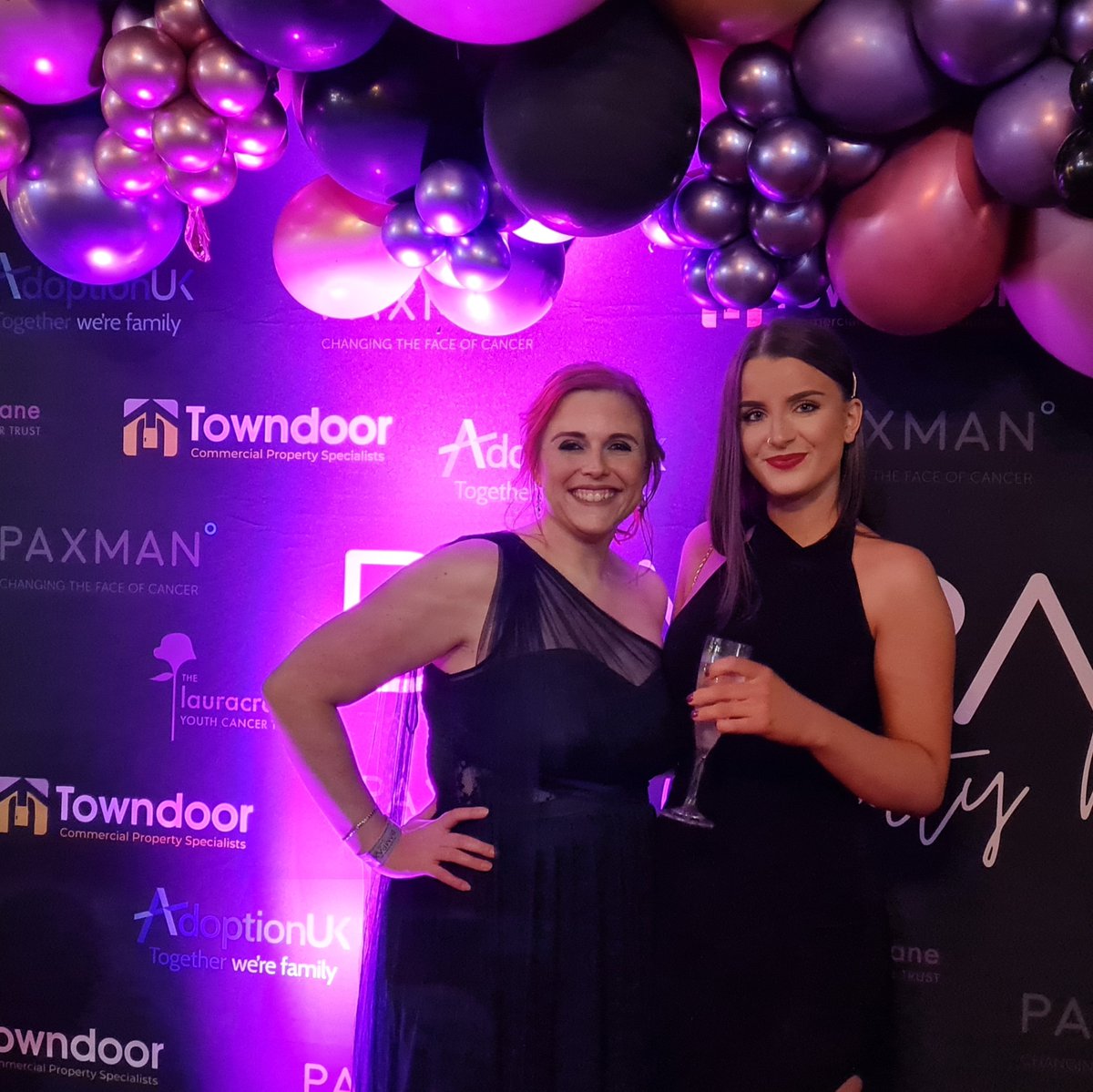 YoubeeMedia's tweet photo. Last weekend we were invited to @bampaxball by @Fallen_Leaf_. The team had a great time at an event full of glitz &amp; glamour. It was also great to catch up with so many familiar faces. Thank you to Adam for the invitation.
The ball raised funds for @lauracranetrust &amp; @AdoptionUK. https://t.co/Ft0nsc2xM3