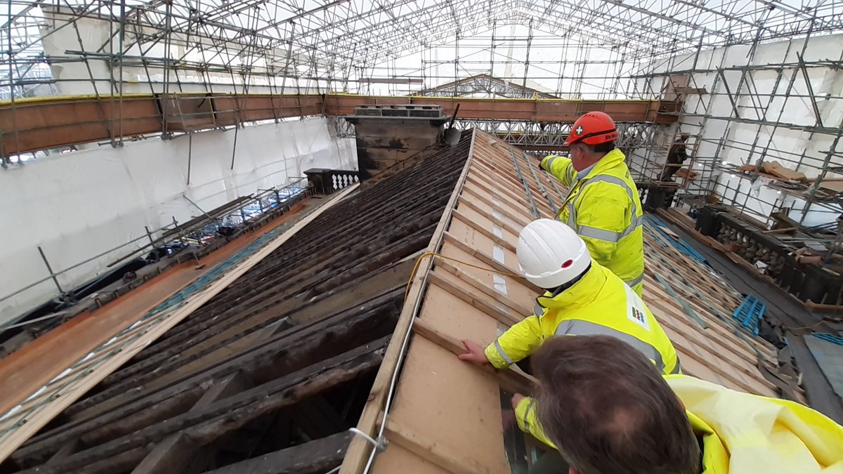 #HeritageResponds
<a href="/Wentworth_House/">Wentworth Woodhouse</a> made adaptations to its buildings to combat the effects of climate change - restoring, repairing and renovating - whilst seeking sustainable energy solutions.
Search Wentworth here: bit.ly/3jfpN6Q to read more.

#COP26  
📸 <a href="/InsallArch/">Donald Insall Associates</a>