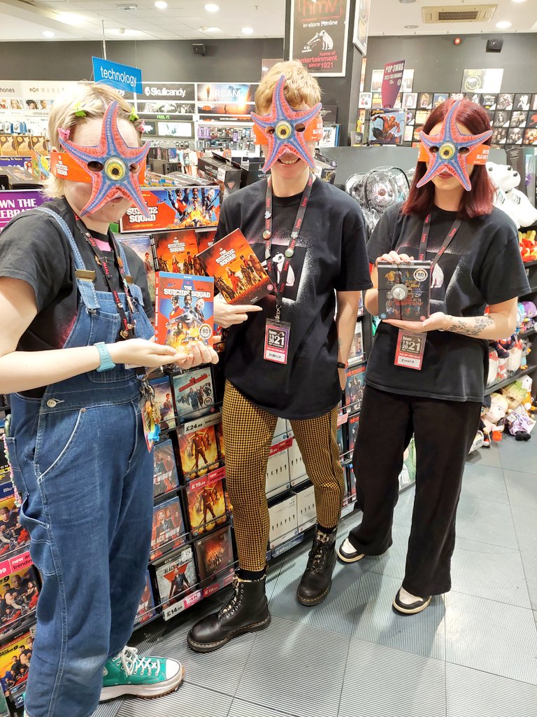 hmvBasingstoke_'s tweet photo. Three Starro's have popped in today to grab their first big screen appearance on physical disc.
They are so PROUD. 🌟
🚨 THE SUICIDE SQUAD IS OUT NOW 🚨
#TheSuicideSquad #Starro #dccomics #hmvbasingstoke @SuicideSquadWB @FestivalPlace https://t.co/0CFzwK6aL0