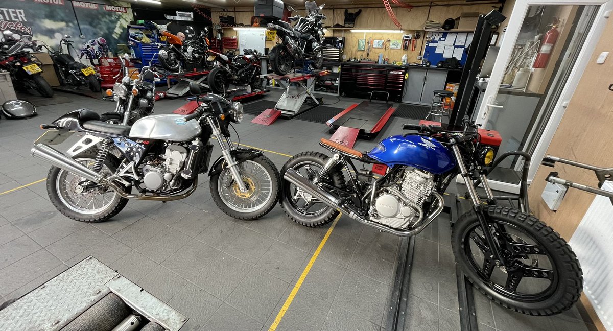 DMC_Motorcycles's tweet photo. Good Morning &amp; Welcome to a brand new week!
Mot’s a plenty today for me while the lads take care of the services. 
It’s all go go go 🤩
•
#doncastermotorcycles #doncasterisgreat #motorcycles #motorcycle #caferacer #bratstyle #brattracker #factory #selfbuild #custom #honda #ccm https://t.co/fPRlRKnRXn
