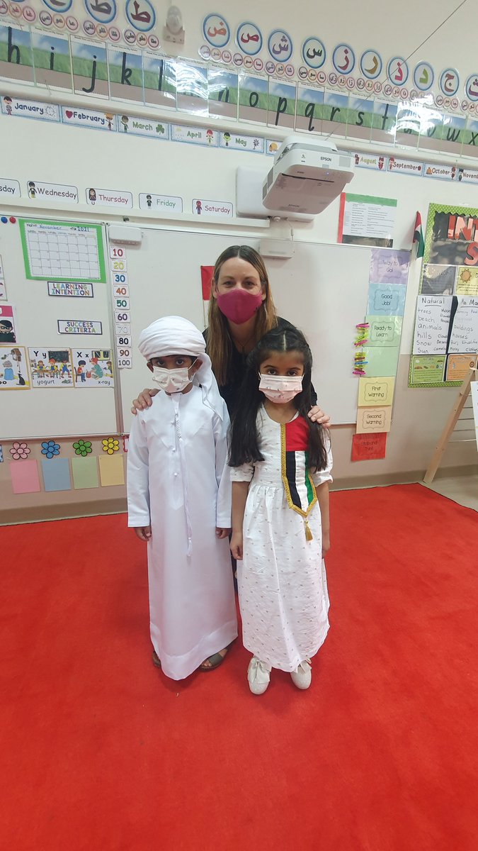 AIS_Grade1's tweet photo. Our #AISGrade1 C students dressed up in the spirit of UAE Flag Day. #AISUAEFlagDay https://t.co/qbLy5k1MFG