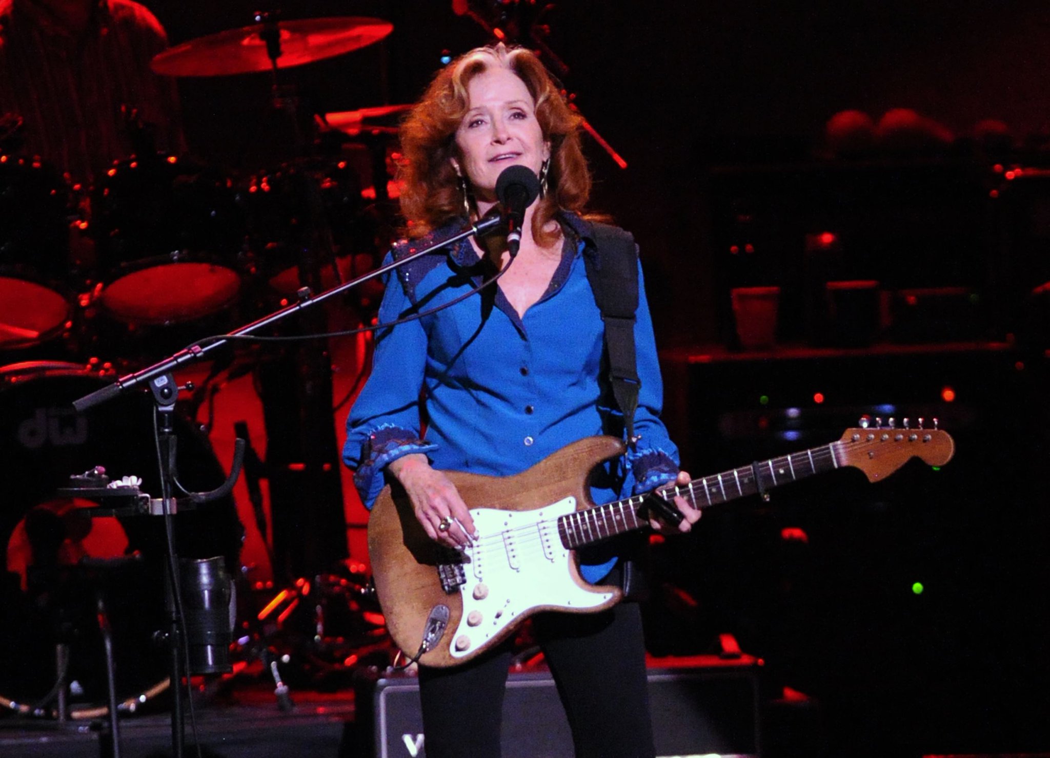 Happy birthday  Bonnie Raitt
Born November 8, 1949 