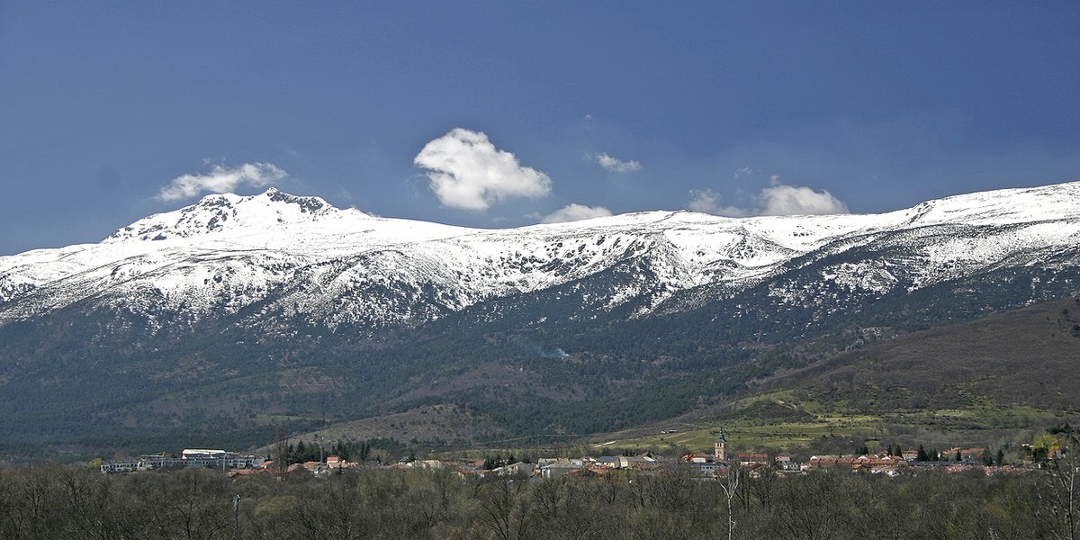 Las primeras nieves del otoño empiezan a llegar a la Sierra Norte de Madrid😍

Encuentra tu plan en SierraNorte.com

#SierraNorteMadrid #SierraNorteDeMadrid #ElOtroMadrid #MeQuedoContigoMadrid @TurismoMadrid