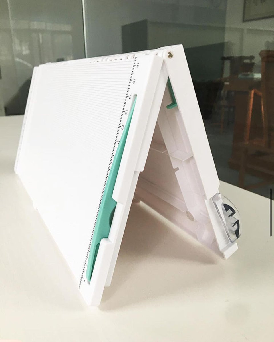 Jeaniworld's tweet photo. 2in1 Paper Trimmer &amp; Score Board

For creating Invitations, Envelopes, Gift boxes and more.
Easy to use for paper crafting projects, scrapbook,cards &amp; decorations.

Price:#12000
Location:Lagos
Send a dm: https://t.co/BKWjcK9VQA
Lagos
@UnclebeeOla #papertrimmer #scoreboard #ad https://t.co/aBZ96EFMe6