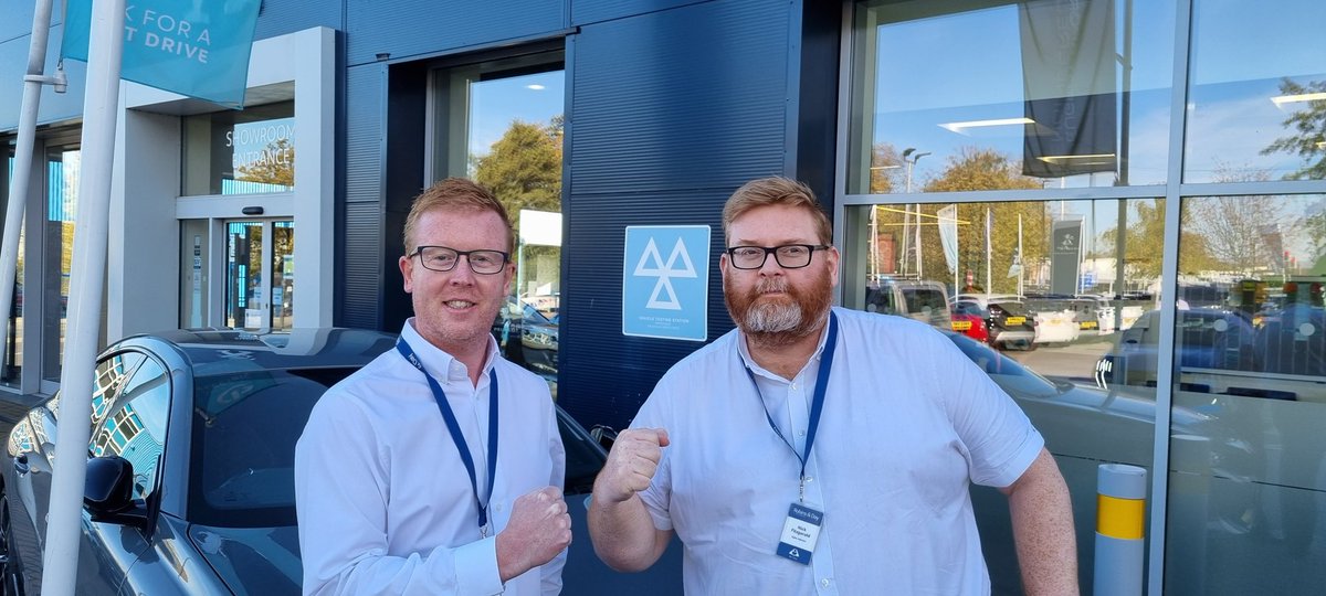 dleeiphone's tweet photo. @mrdanwalker @NadiyaBychkova @robinsandday if you need a hand with the music we have the Sheffield version of the Proclaimers available.
#peugeotkingoftheroad https://t.co/VOuNzf1Gz5