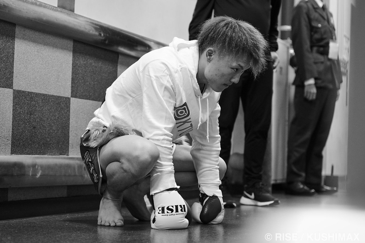 kushima_makoto's tweet photo. “RISE.152”
#平野凌我 

#rise #rise152 #kickboxing #karate #boxing #mma #backstage #blackandwhite https://t.co/6Wm0eIBgDo