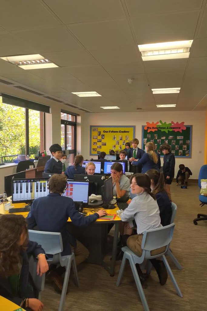 KewHouseICT's tweet photo. @KewHouseICT our robots are off to a disco. Music, lights, movement.  Pushing our talented students. https://t.co/JL4dVlh29s