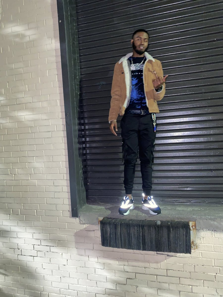 3300strap's tweet photo. I motivated the motivators 🤧 https://t.co/XqUORwDb46
