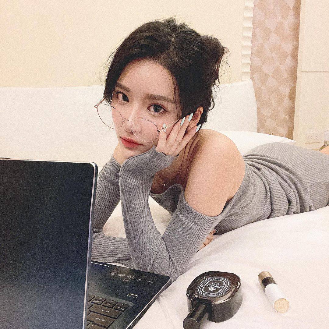 GrilMassage's tweet photo. massage in kuwait full service Salmyia and hawalli come WhatsApp 965 5061 7473  #massagefullservice #massagesalmyia #massage_vip https://t.co/l5rsi4yf1H