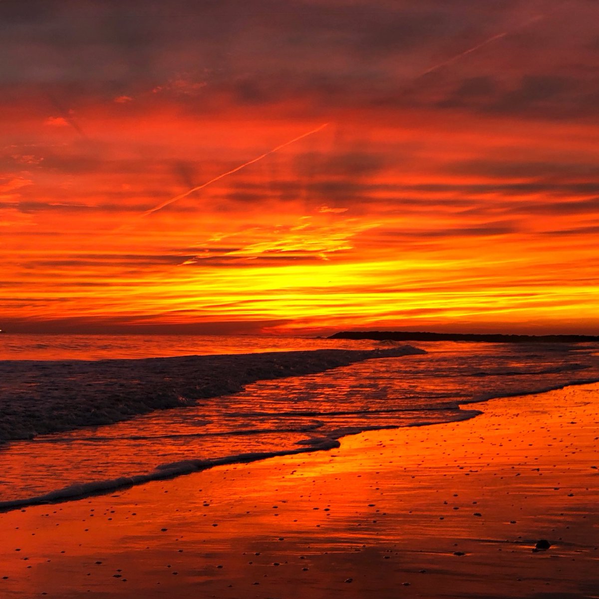 MakingMyPoint's tweet photo. 11/7/21 #pointlookoutny #sunset https://t.co/Y56Z6FE9WP