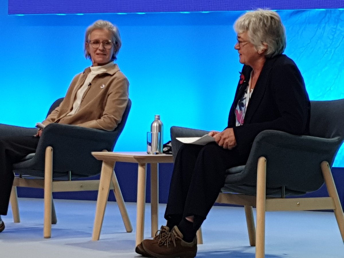 copreshub's tweet photo. Talking about resilience and adaptation with @julietmian, and Jan Brooke from @NavClimate @copreshub @resilienceshift @ArizonaMuse #racetoresilience https://t.co/5Jq0I9JIC9