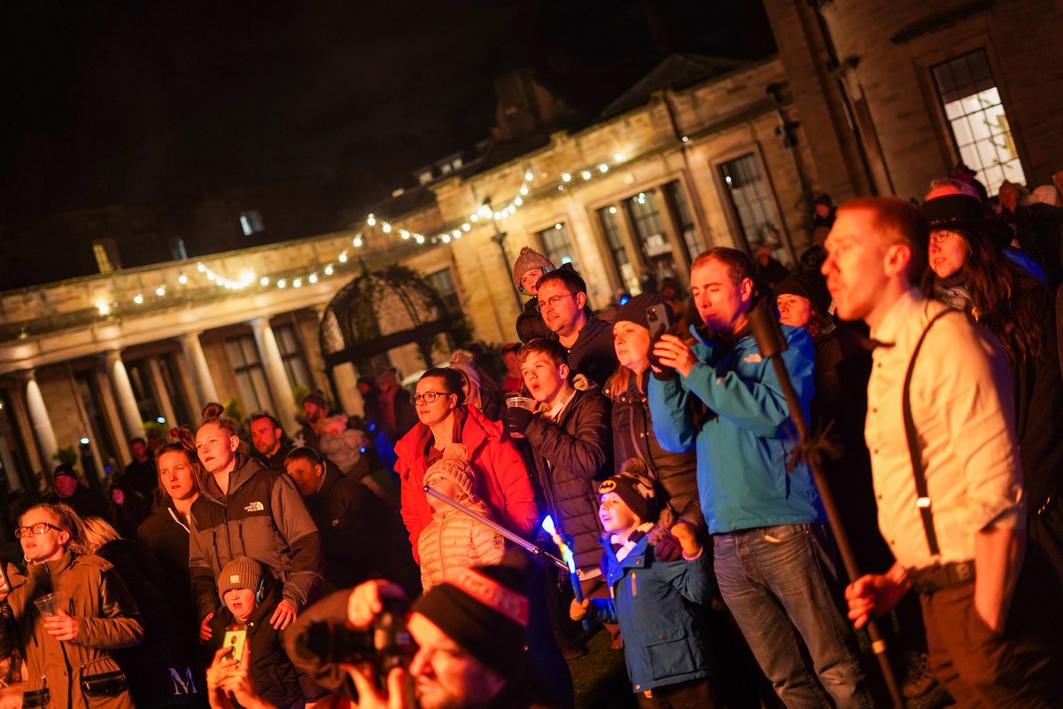 BeamishHall's tweet photo. Thanks again to everyone who joined us at one of our fantastic Fireworks extravaganza events 🎆 💥 🔥 We'll see you all against next year, if not sooner 😊 https://t.co/KayphsdqIL