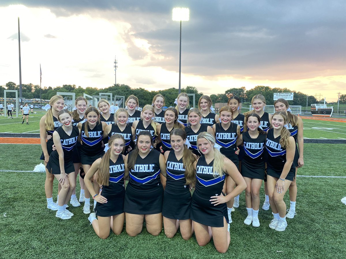 📣 Your Lady Knights Cheer Team will have a family and friends performance on Thursday (11/11) @ 6pm in Alumni Gym. Come cheer the girls on as the begin their competition season!! #HailCatholic #GoKnights